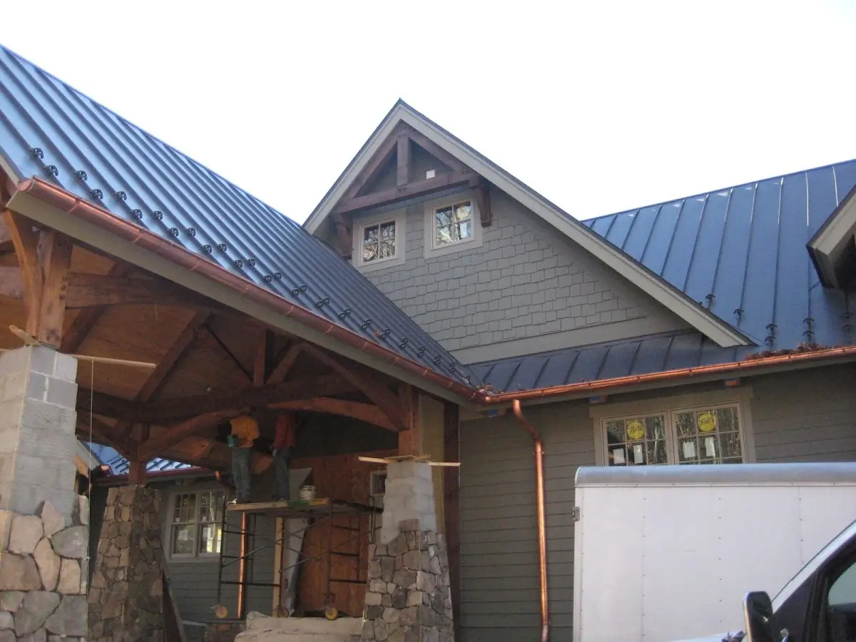 Craftsman Roofing team delivering quality roofing work in Lakeridge Heights